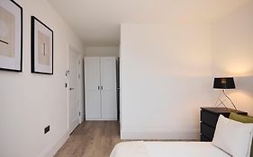 The Wembley Park Arms - Modern 2Bdr Flat With Parking + Balcony
